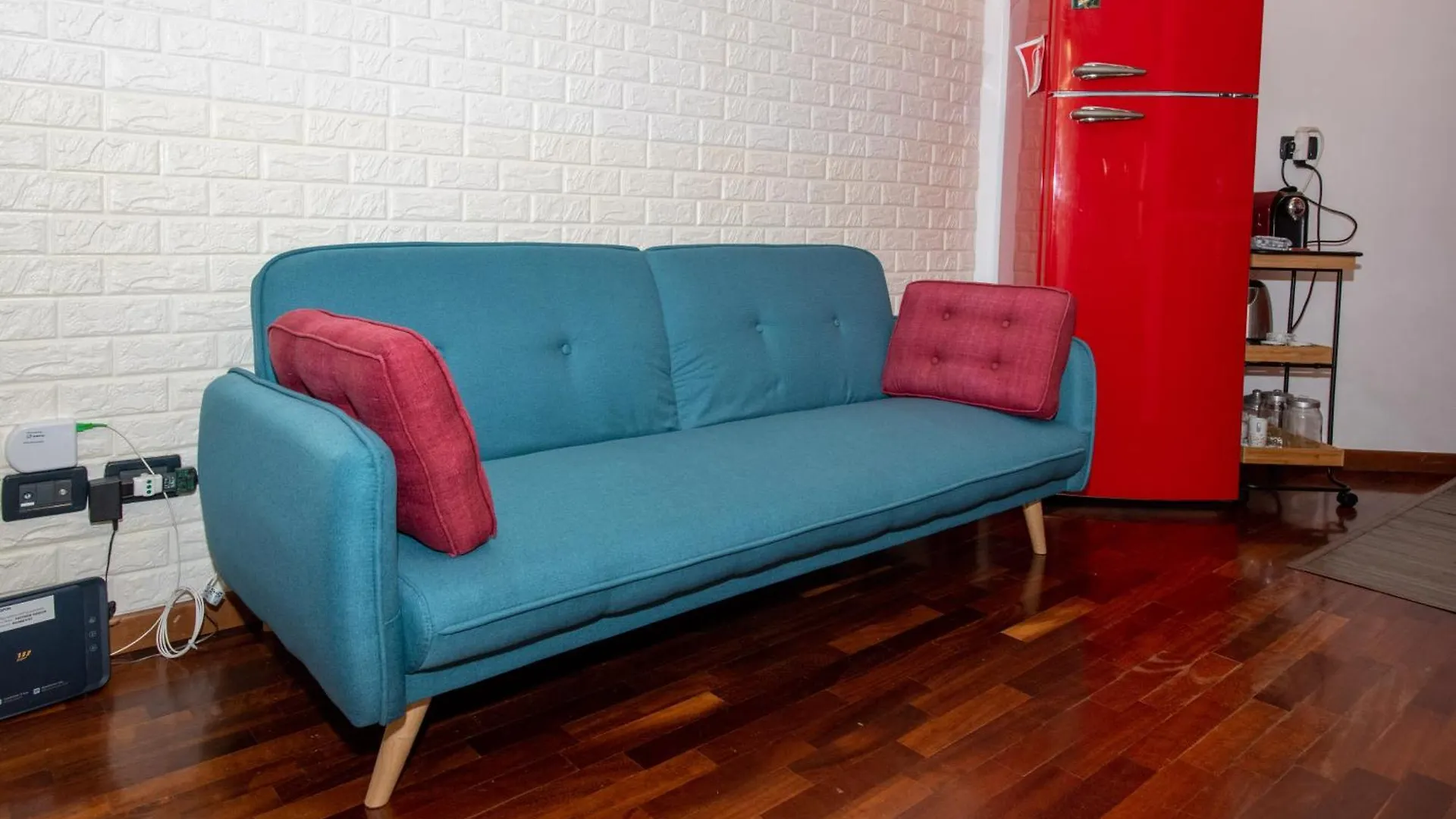 Apartment 10 Minutes Duomo-Elegant Apt Milan Italy