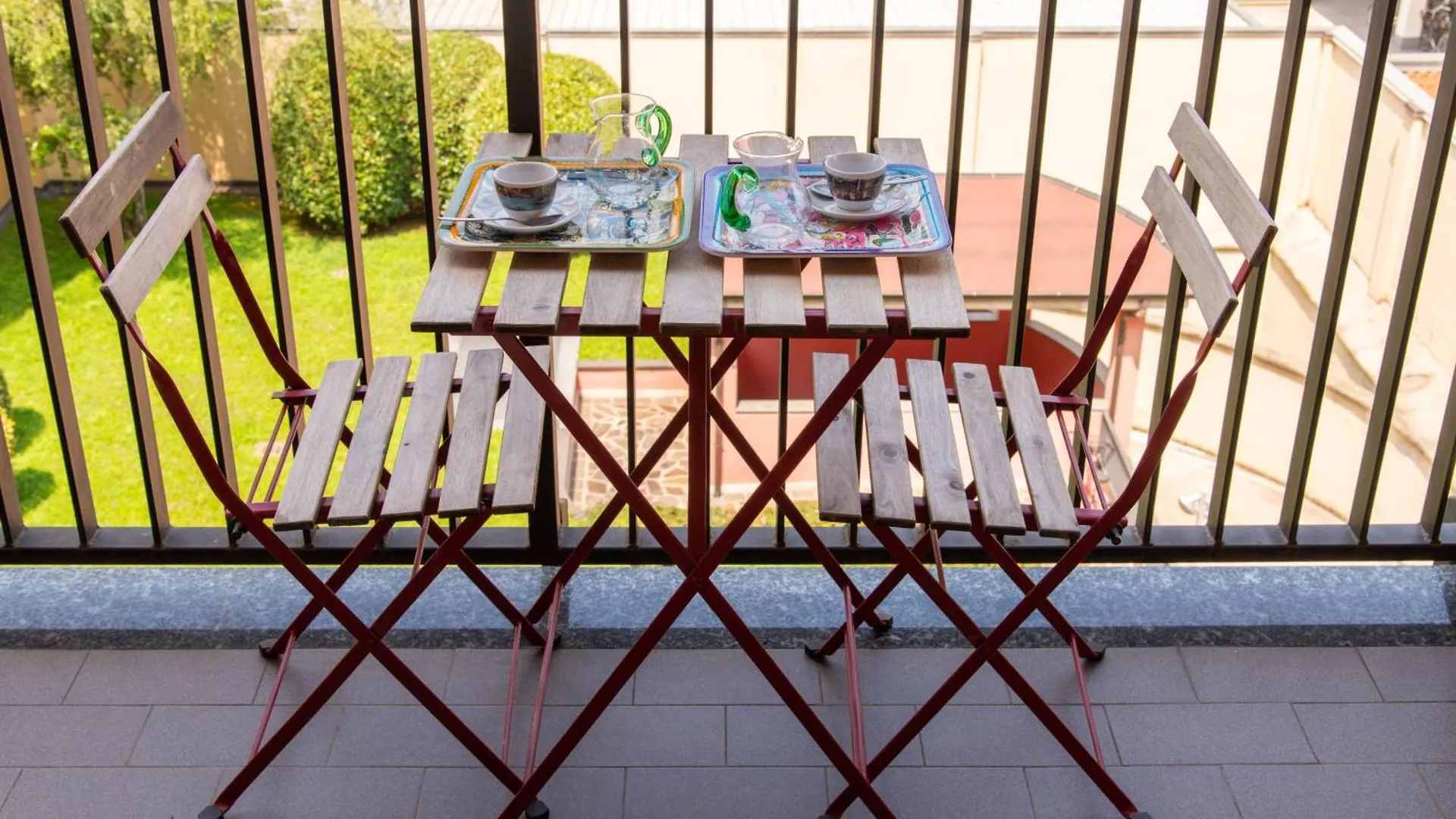 Apartment 10 Minutes Duomo-Elegant Apt Milan Italy
