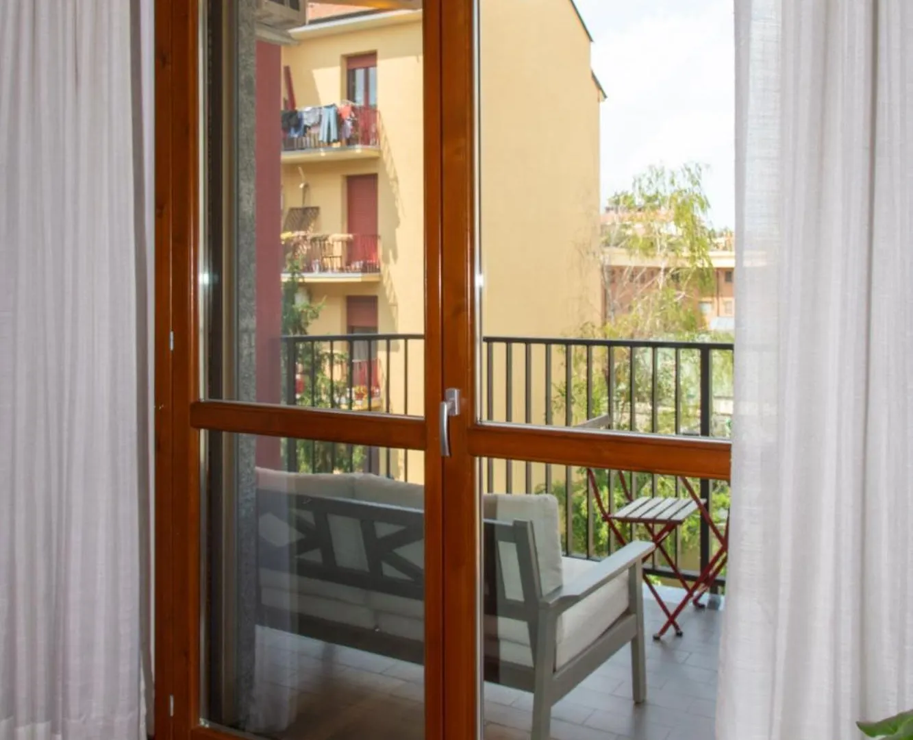 Apartment 10 Minutes Duomo-Elegant Apt Milan