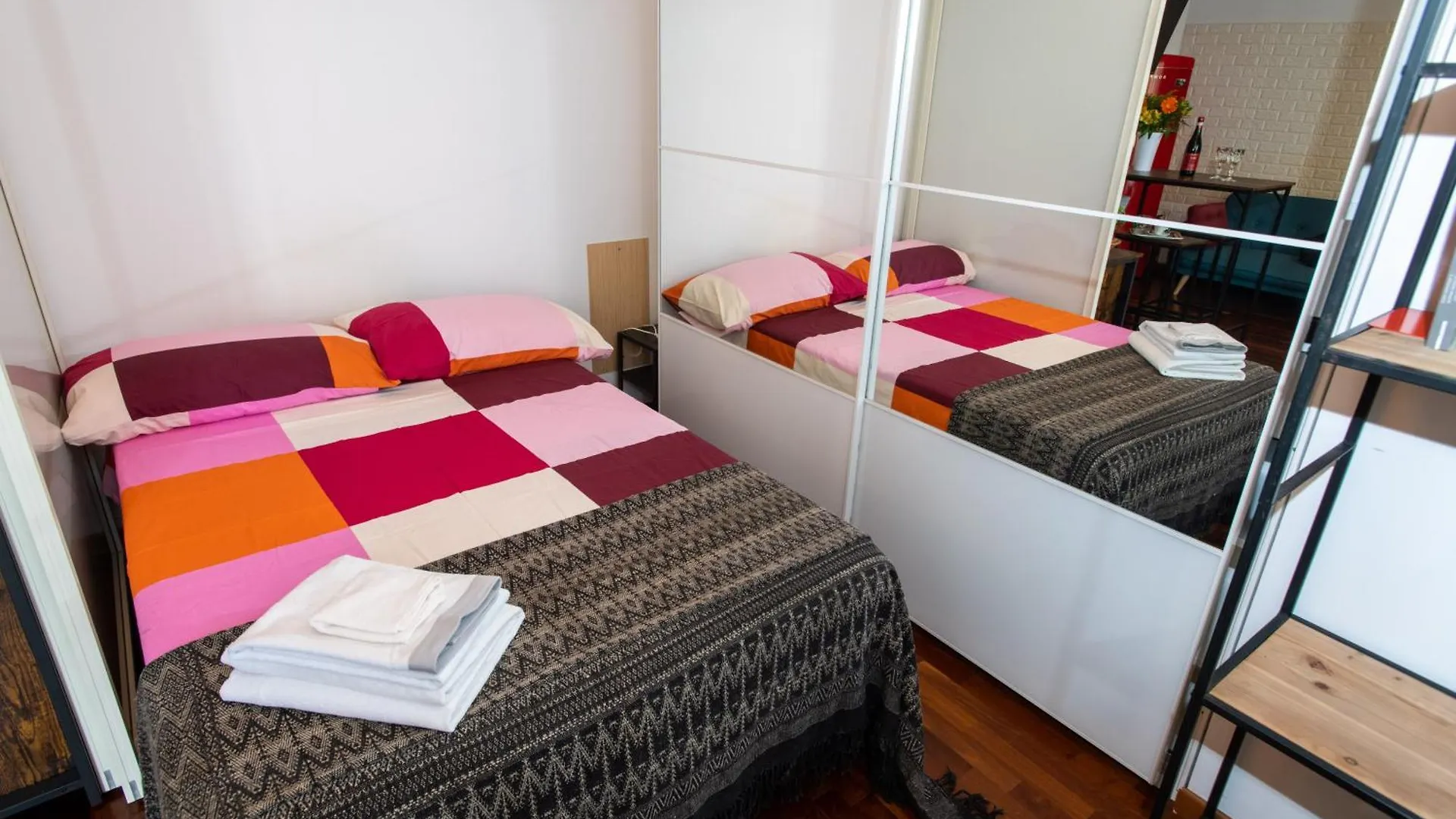 10 Minutes Duomo-Elegant Apt Milan