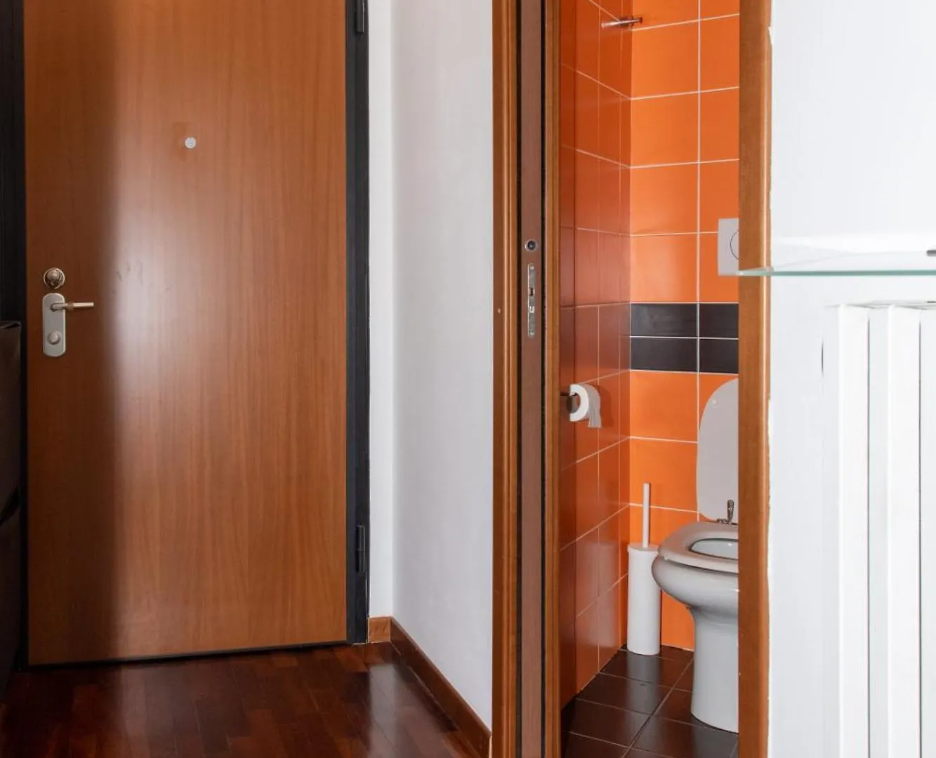 10 Minutes Duomo-Elegant Apt Milánó 0*,  Olaszország
