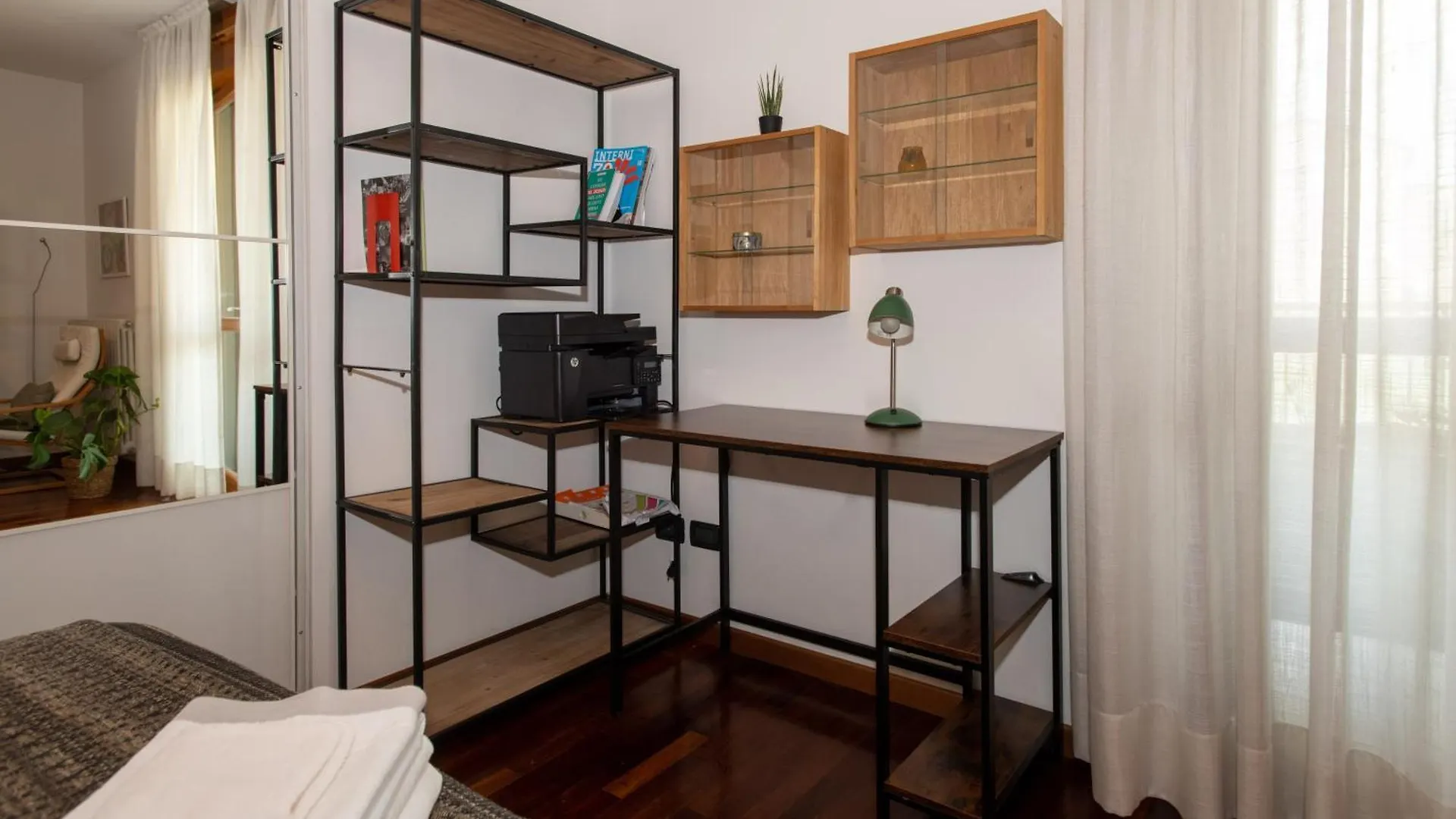 10 Minutes Duomo-Elegant Apt Milánó